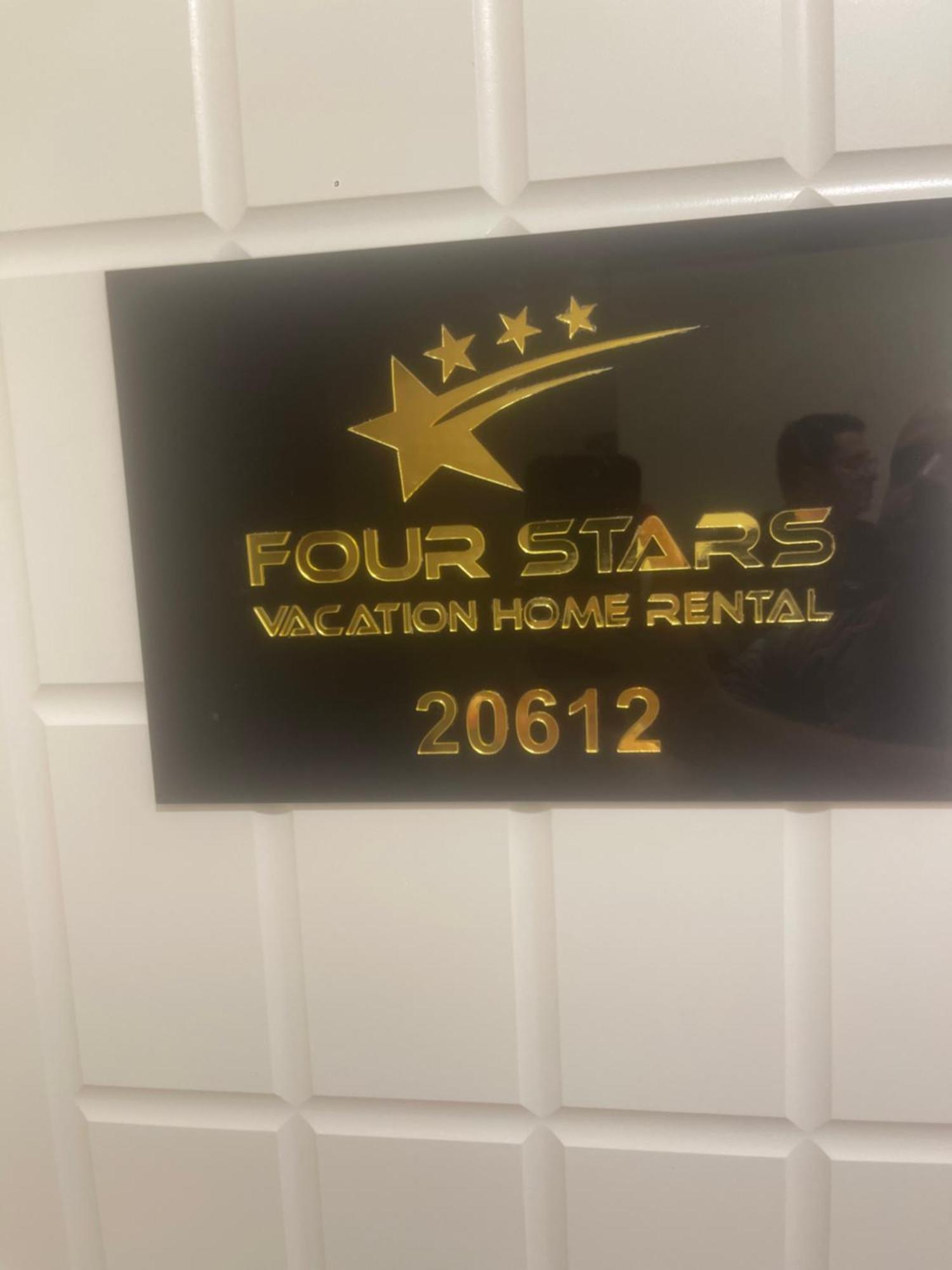 Four Stars Hostel Dubai Exterior photo