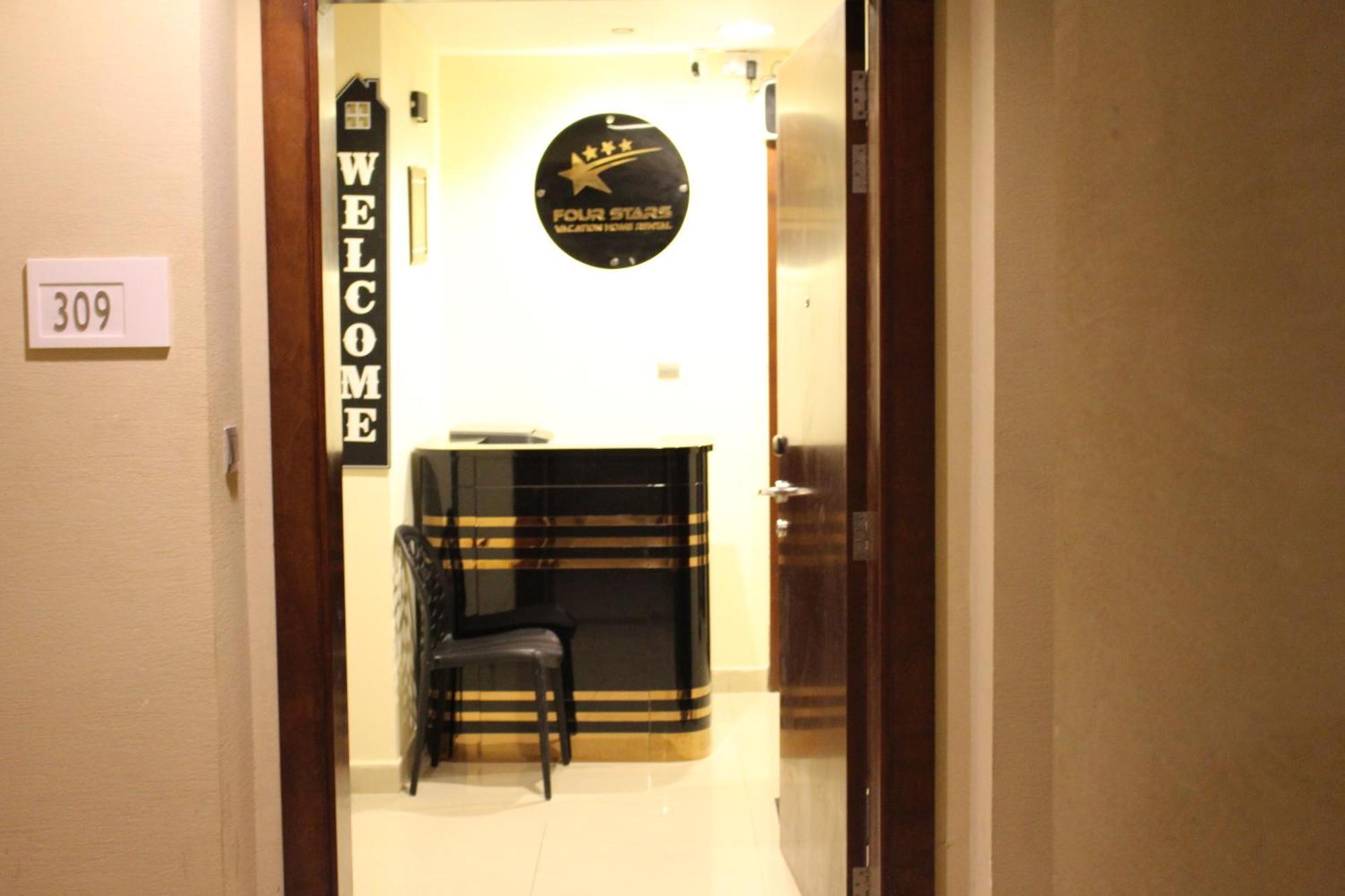 Four Stars Hostel Dubai Exterior photo